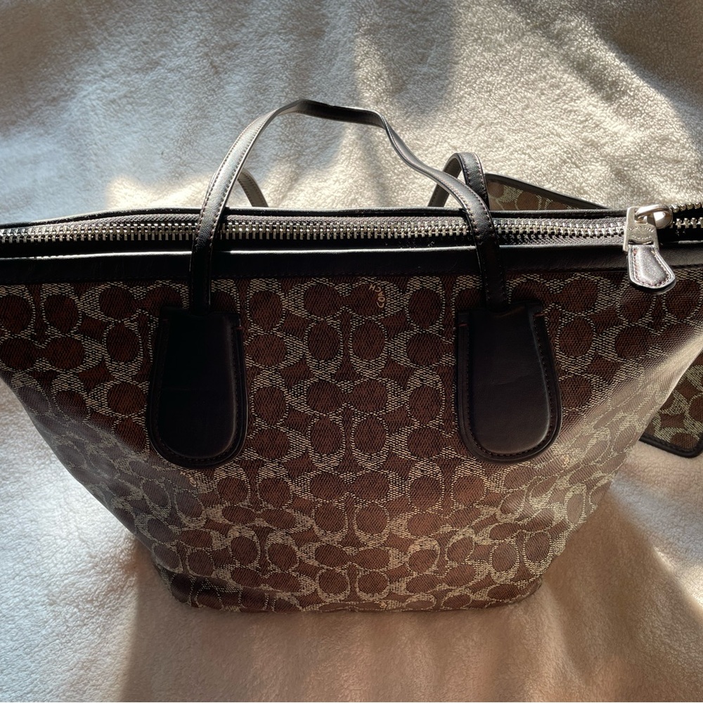 Tan/brown/black coach shoulder tote bag